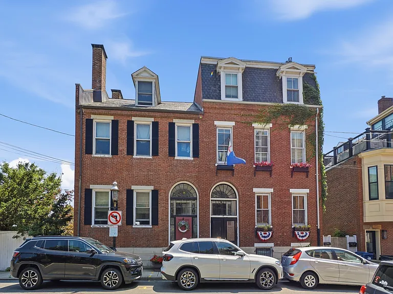 26 Adams St #1 — Photo 16