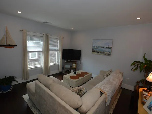 125 Pleasant St Unit 3, Winthrop, MA 02152