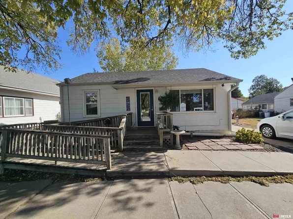 315 N 12th St, Geneva, NE 68361