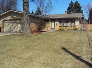 1315 Vassar Rd, Rockford, IL 61103