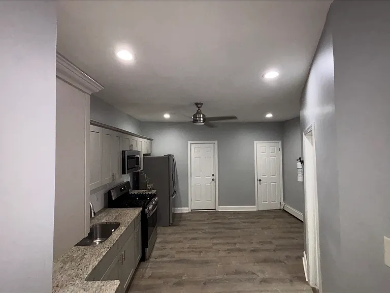 17 Cedar Ave #3 — Photo 7