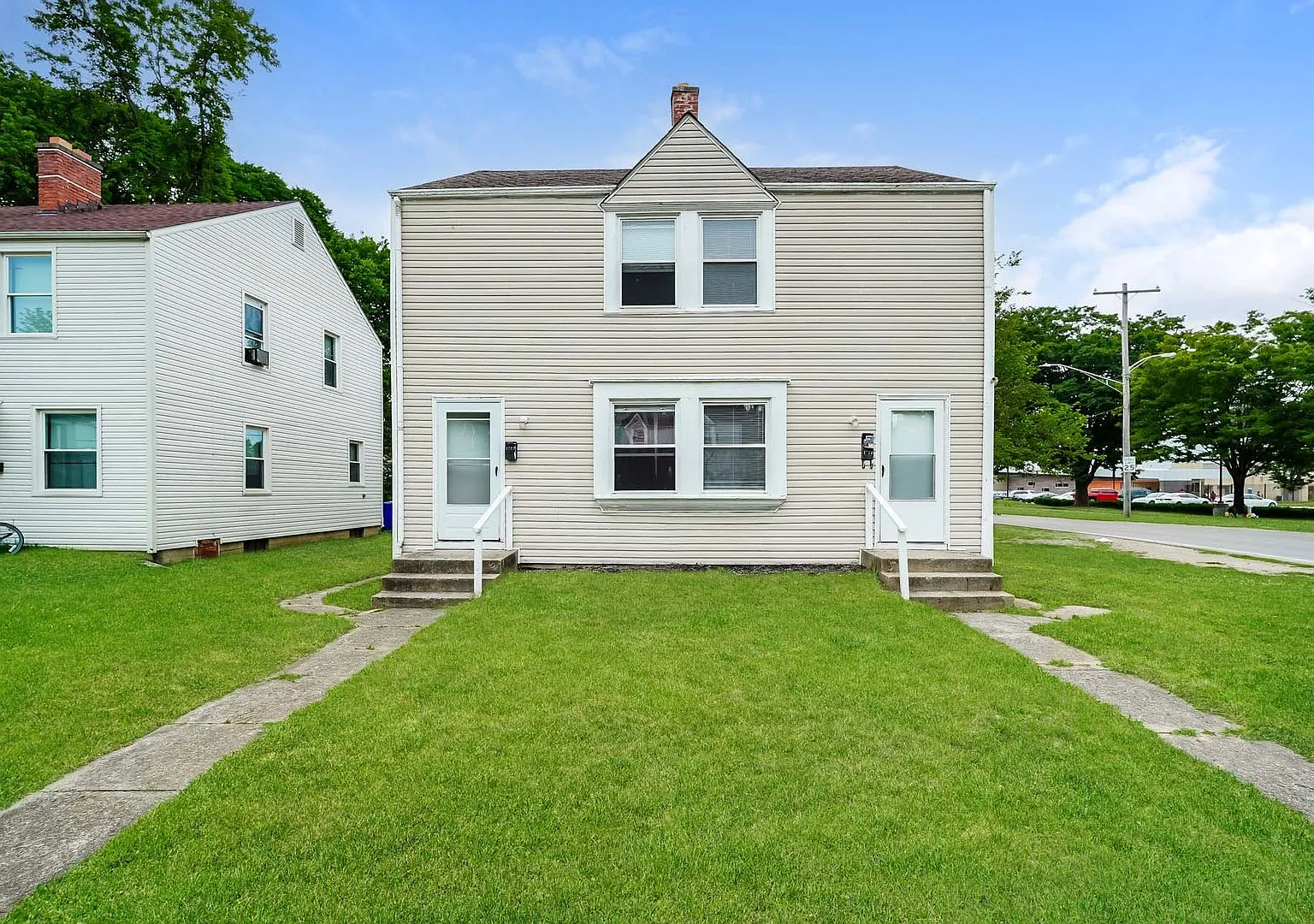 1732-1734 E Whittier Street — Photo 1