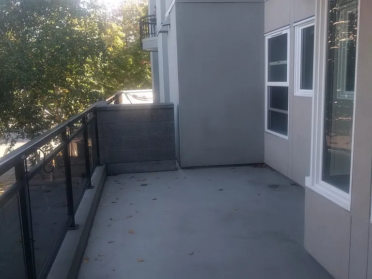 1835 Queen Anne Ave N #103 — Photo 12