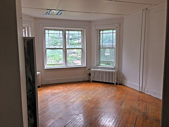 5th image of 205 S Prospect St #4