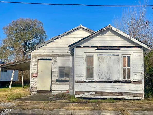 206 Lasalle St, Saint Martinville, LA 70582