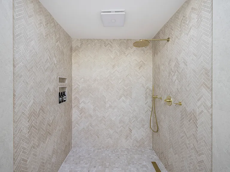 13 Peconic Ave — Photo 26