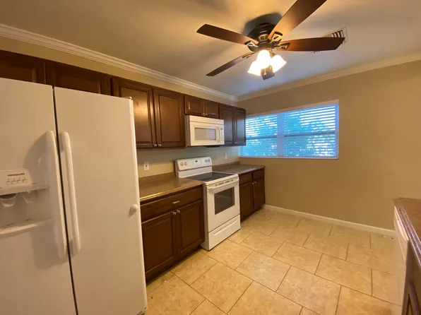The Addison LLC, 3701 Webber St #A, Sarasota, FL 34232