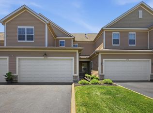 3774 Evelynton Ave, Lewis Center, OH 43035