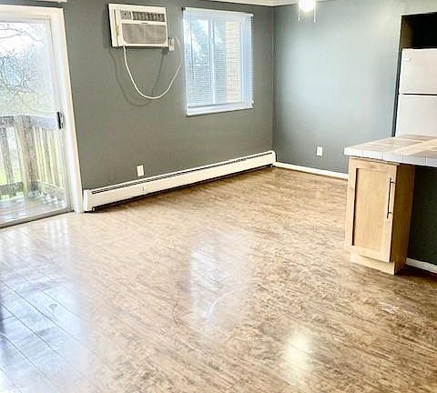 4th image of 2829 Queen City Ave #11