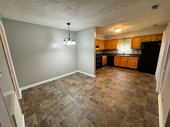 5th image of 9115 Woodpark Ln APT A