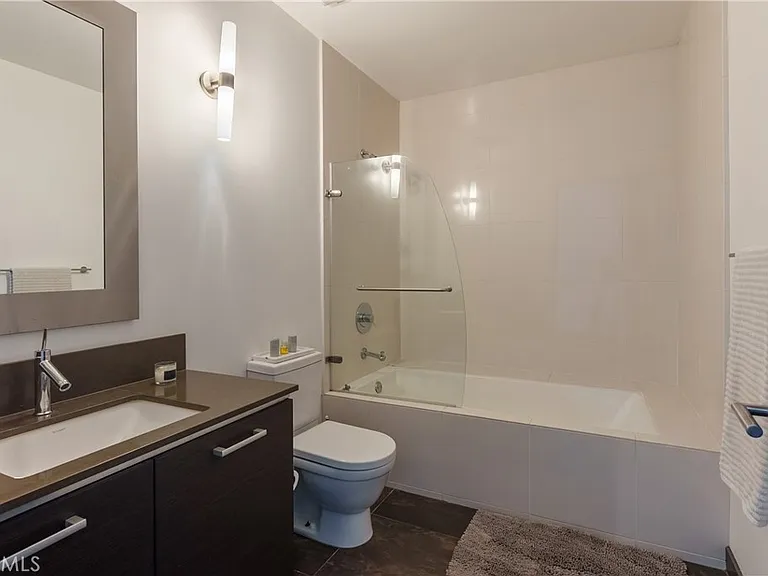 13320 Beach Ave #301 — Photo 21