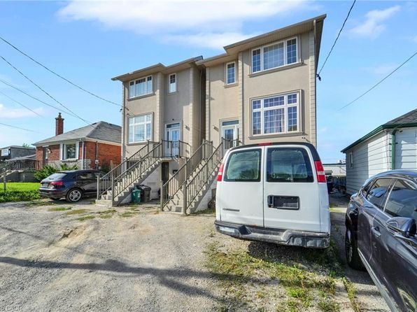 22 Jeavons Ave, Toronto, ON M1K 1S8