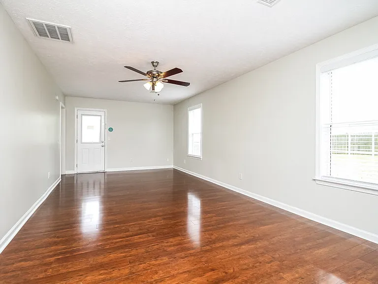 615 Zellwood Dr — Photo 9