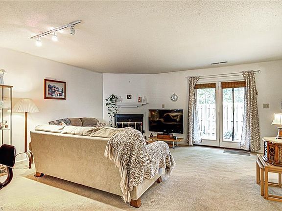 5th image of 4351 Baylor St