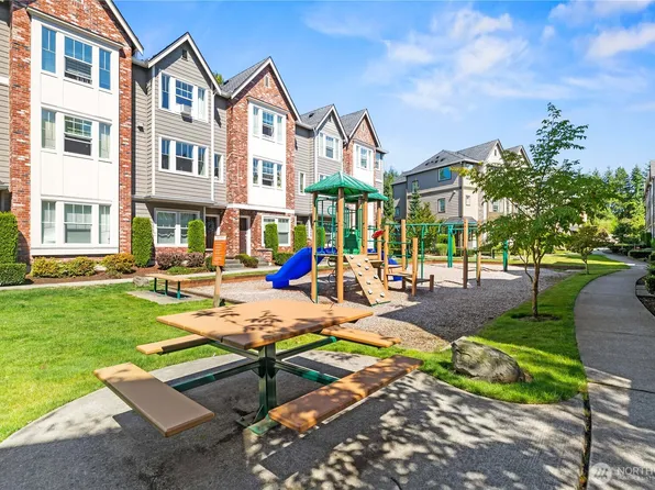 1912 113th Place SE, Everett, WA 98208