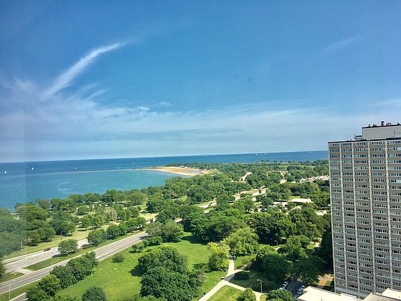 3rd image of 5100 N Marine Dr APT 26G