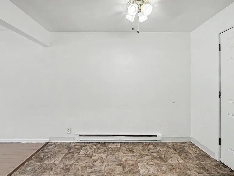 2519-2521 Hyde Ct SE — Photo 10