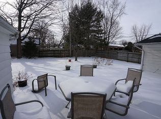 1732 Garfield Ave, Aurora, IL 60506