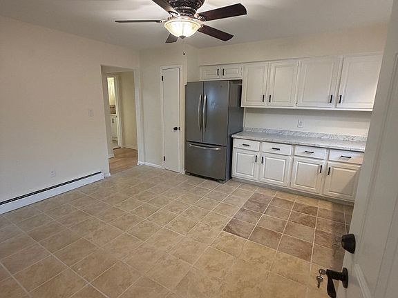 5th image of 360 Highland Ave Floor 2