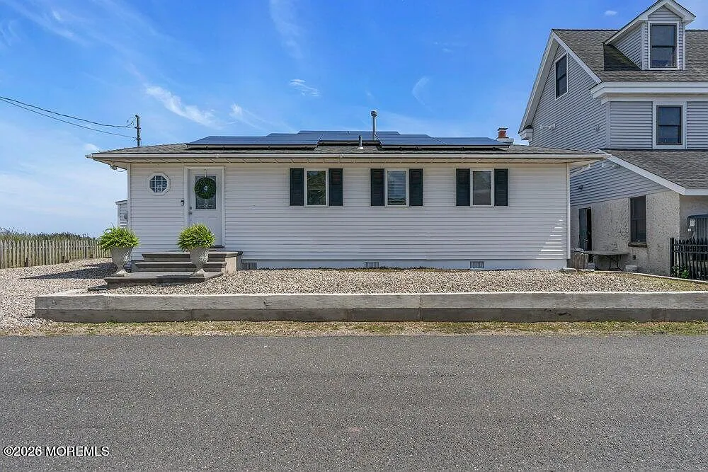 3 bed, 1104 sqft, $3,400 — Photo 3