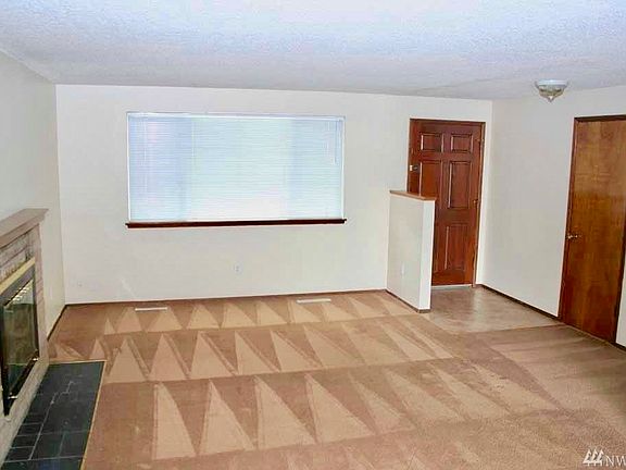 4th image of 10711 100th Street Ct SW