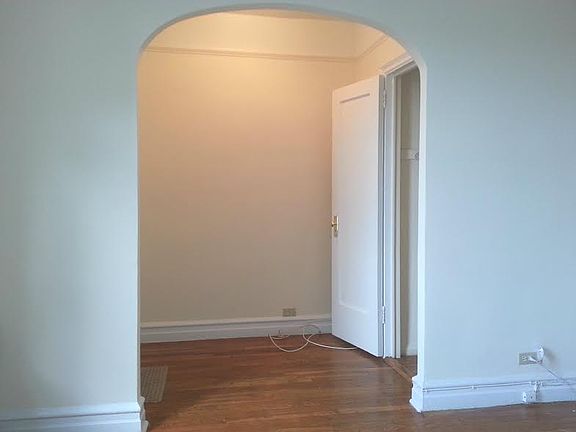 5th image of 4334 49th St #J4