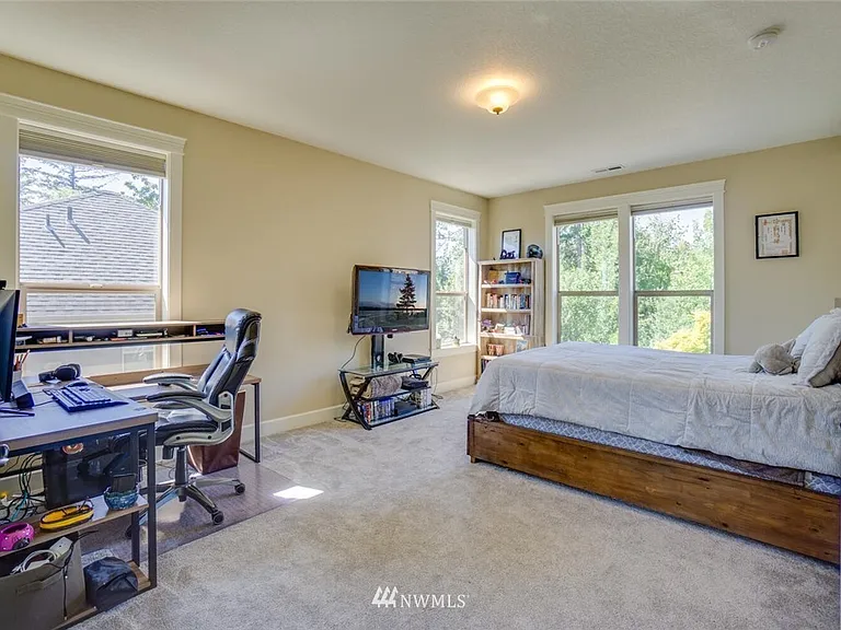 5317 NW Goodwin Loop — Photo 16