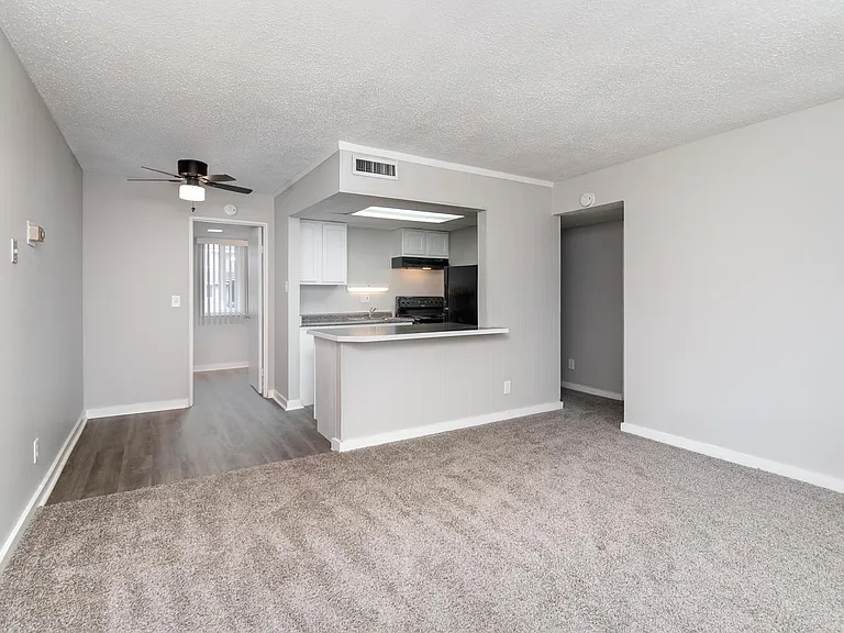 Bay Valley Harbor Apartments — Photo 43