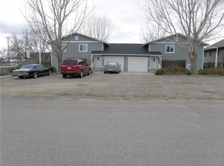 1415 3rd St W, Roundup, MT 59072