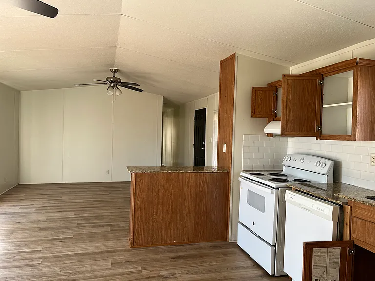 8514 County Road 623 — Photo 9