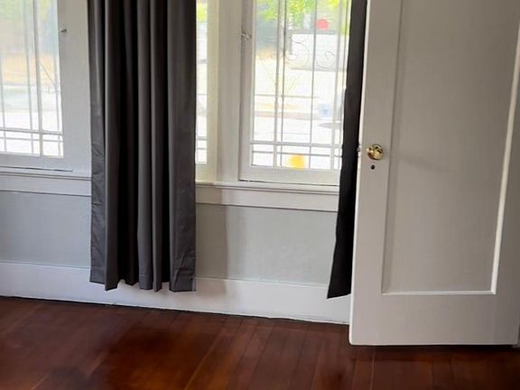 5th image of 315 Jones St