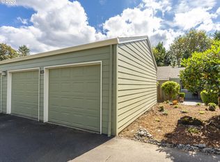 10550 SW Del Monte Dr, Tigard, OR 97224