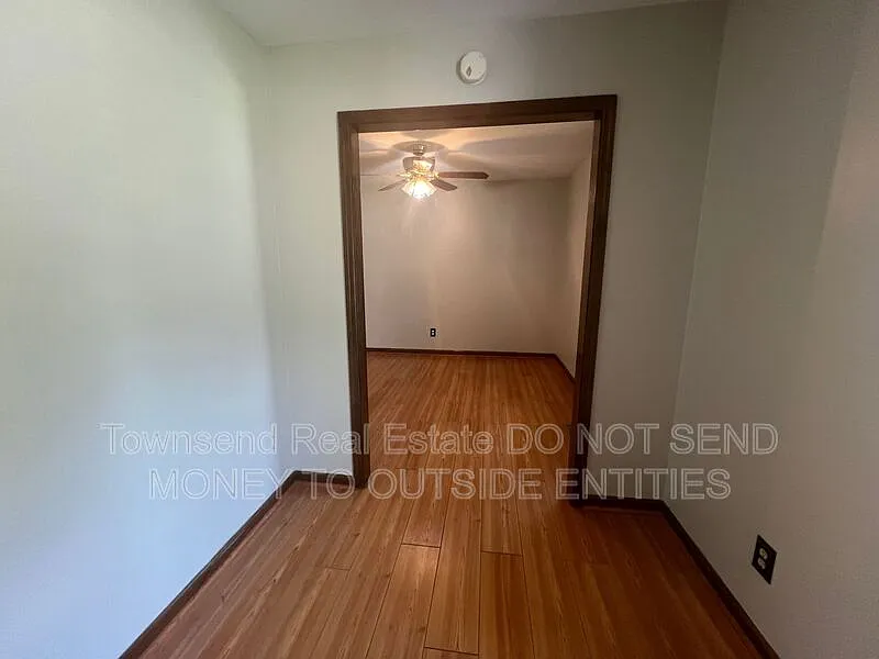 3 bed, 2.0 bath, 1539 sqft, $1,945 — Photo 4