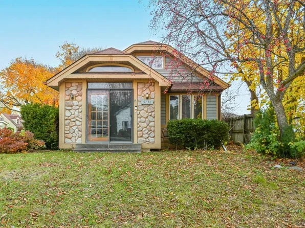 5736 South Swift AVENUE, Cudahy, WI 53110