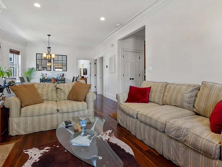 21 Cawfield St #1 — Photo 8