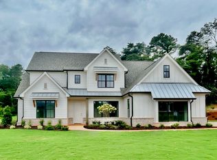 127 Palisade Dr, Rydal, GA 30171