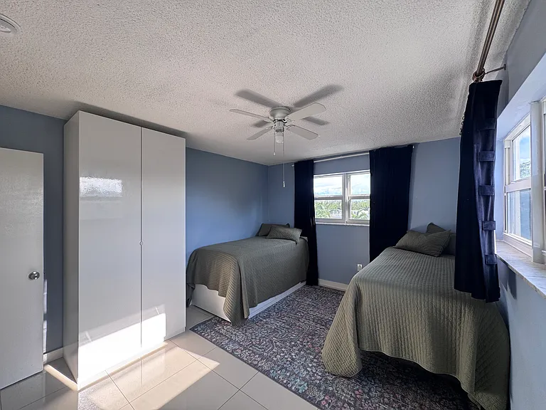 910 Jefferson Ave #4E — Photo 14