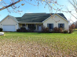 947 Arlene Ct, Fowlerville, MI 48836