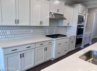 3911 Fieldstream Dr, Olive Branch, MS 38654