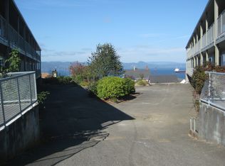 1576 Irving Ave APT 8, Astoria, OR 97103