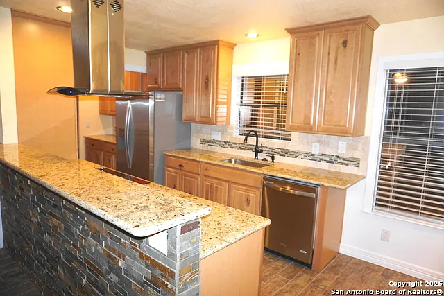 7634 Susan Elaine St — Photo 10