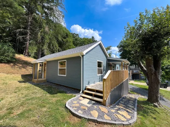 499 E Grafton Rd, Fairmont, WV 26554