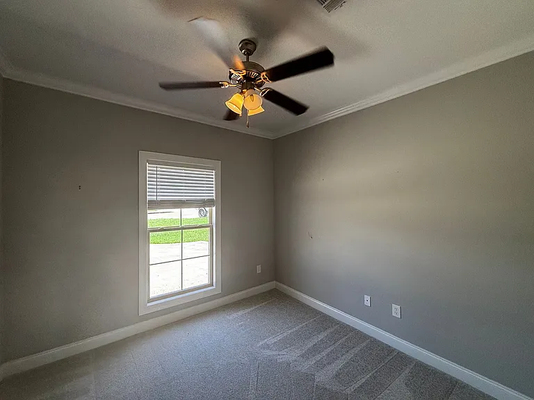 310 Candlewood Ct — Photo 12