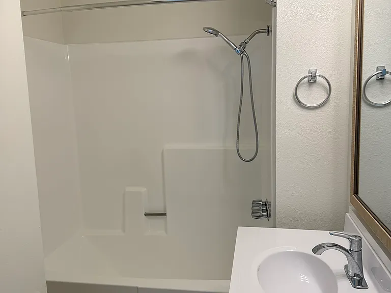 419 S Verdugo Rd #102 — Photo 13