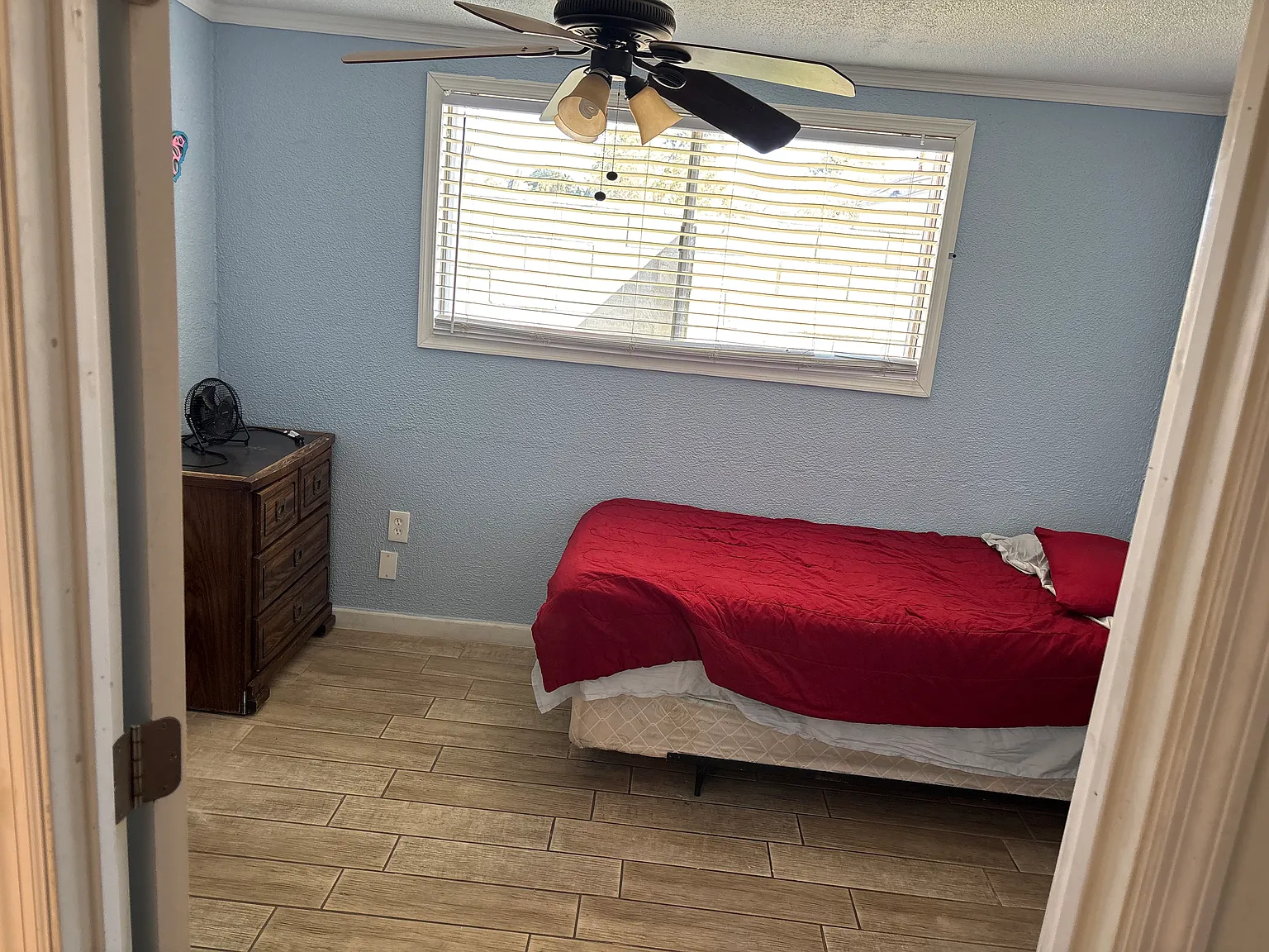 5 bed, 2225 sqft, $3,400 — Photo 1