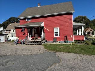186 6th Ave, Woonsocket, RI 02895