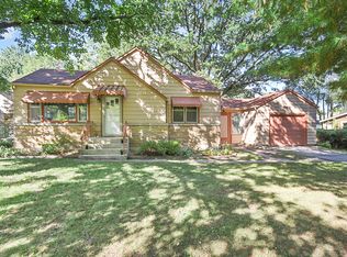 3819 Woodlawn Dr, Island Lake, IL 60042