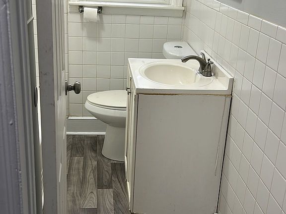 4th image of 5430 Palm Cir
