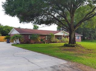 3607 W Newsome Dr, Plant City, FL 33565