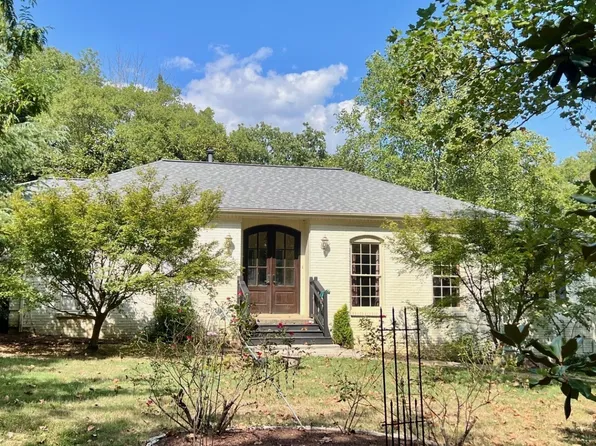 1004 Gracelawn Ct, Brentwood, TN 37027